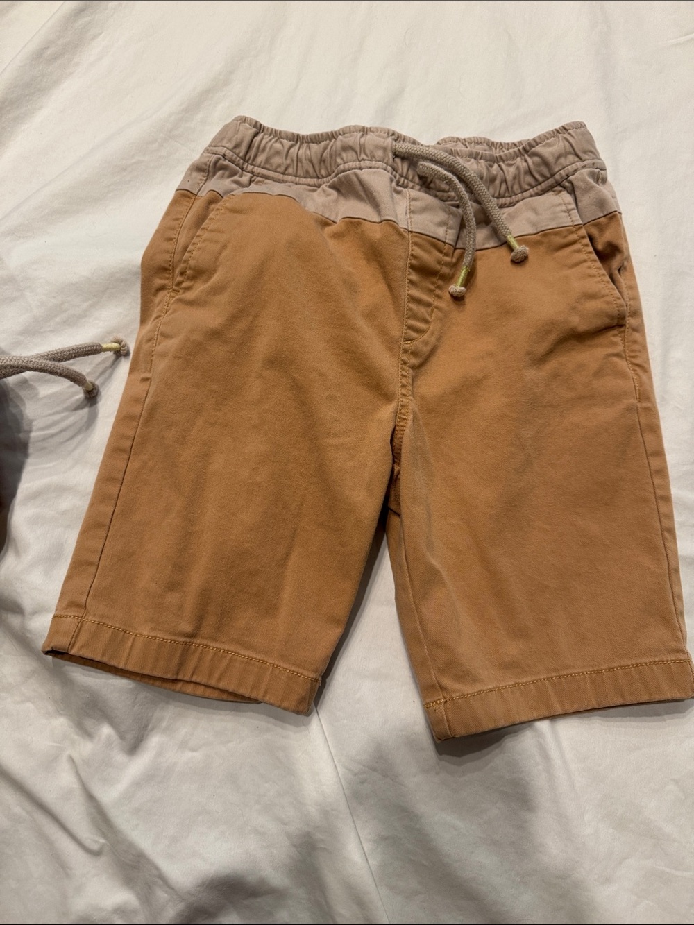 Treasure & Bond Two-Tone Drawstring Shorts Tan Beige Boys Size  M casual Chino